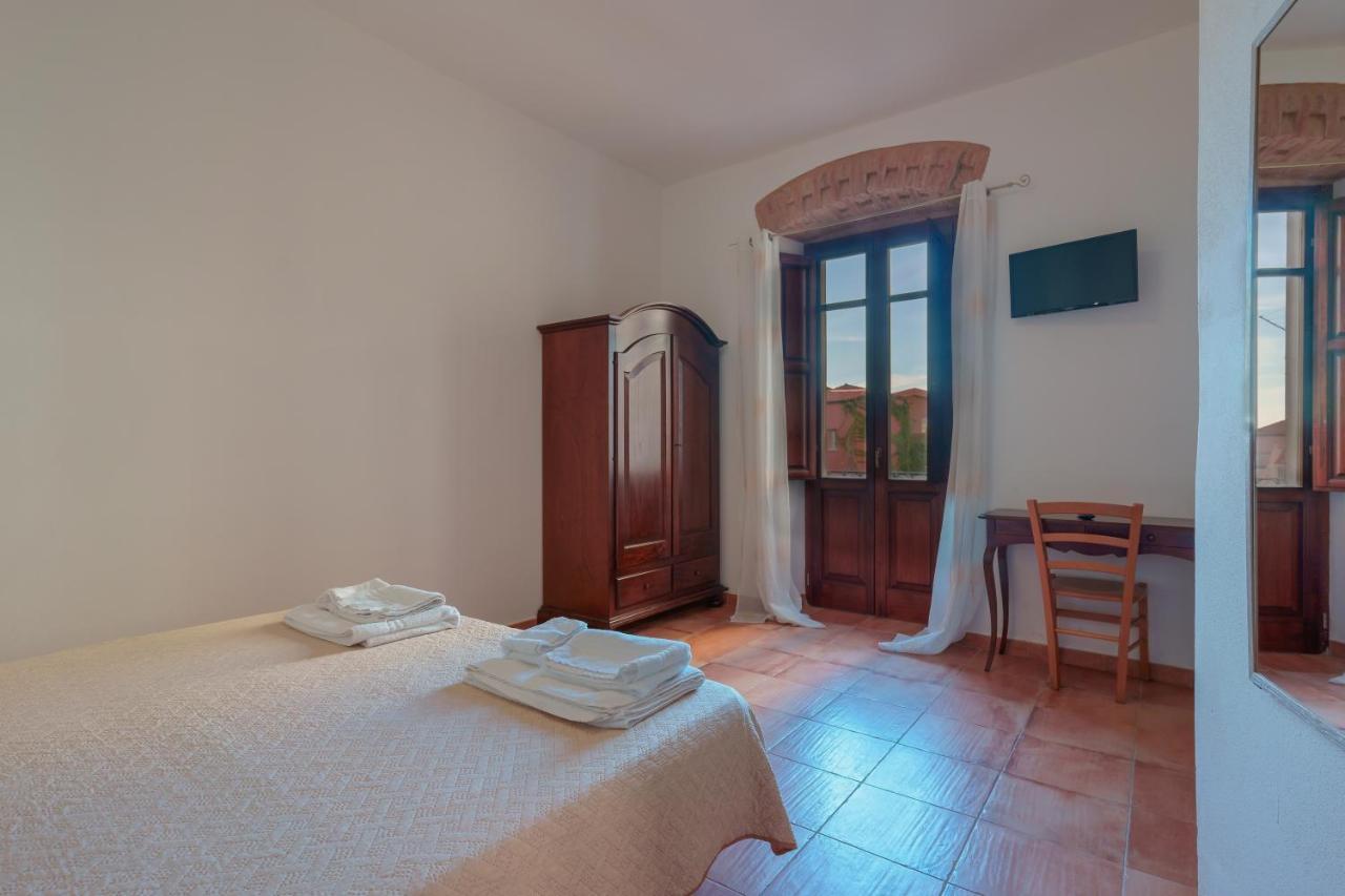 Hotel La Scala Del Sale à Iglesias Extérieur photo
